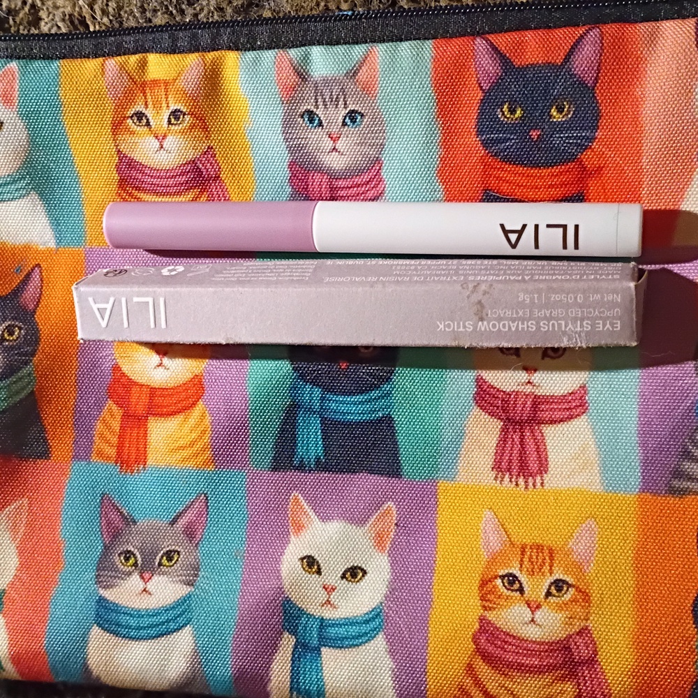 ILIA Eye Stylus Shadow Stick Cream Eyeshadow Matte lilac pink NYMPH